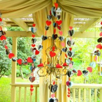 How-To: Recycled Valentine’s Day Garland