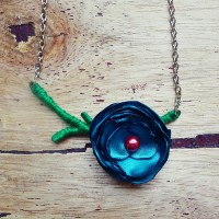 Tutorial: Single-Stem Rosette Necklace