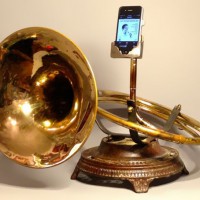 Old Horns Transformed into iPhone Amplifiers