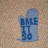 “Bake it So” Star Trek Oven Mitt