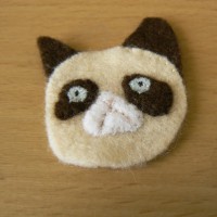 How-To: Grumpy Cat Brooch