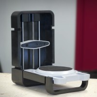 Inexpensive “Click-and-Scan” 3D Scanner Soars on Indiegogo