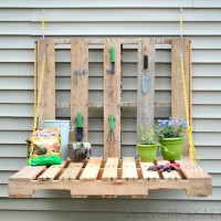 How-To: Pallet Gardening Table