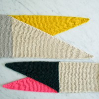 Color-Tipped Knit Scarf