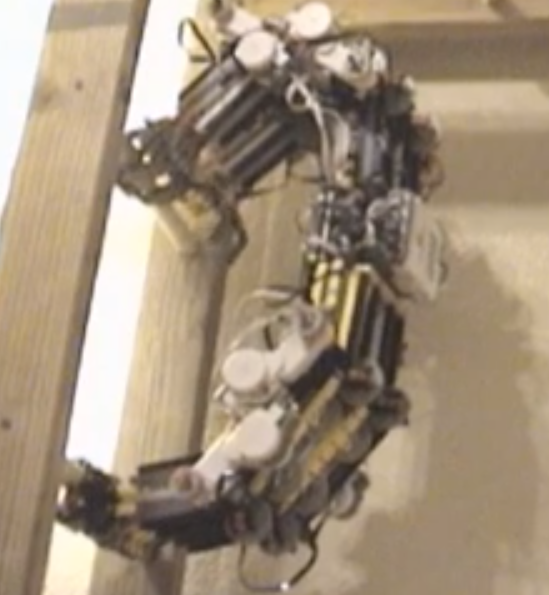 Mindstorms Slothbot Climbs Ladders