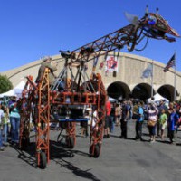 Finally! The Electric Giraffe has a Hometown Maker Faire