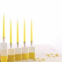How-To: Starry Stamped Hanukkah Table Runner