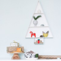 Decorate: Wooden Holiday Tree Display Shelf
