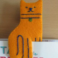 How-To: Felt Kitty Cat Bookmark