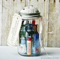 How-To: Mason Jar Wedding Day Emergency Kit