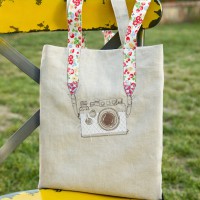 How-To: Embroidered Camera Tote Bag