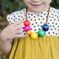 Kid Crafts: Toddler-Safe Beaded Necklace