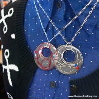 How-To: Resin Sewing Thread and Embroidery Floss Pendants