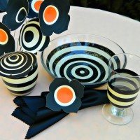 How-To: Beetlejuice-Inspired Halloween Dinner Table