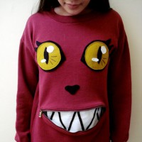 DIY Cat Sweater with Zipper Mouth