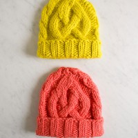 How-To: Knitted Traveling Cable Hat