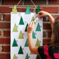 How-To: Felt Tree Scape Advent Calendar