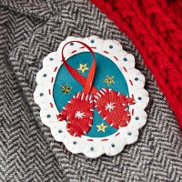 How-To: Leather Holiday Brooch