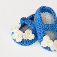 How-To: Crocheted Vintage-Inspired Baby Booties