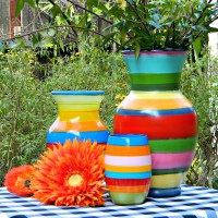 How-To: Paint Striped Vases with an Old Record Player