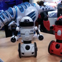 Our 3 Favorite Robots from the New York Toy Fair