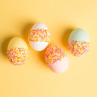 Decorate Your Easter Eggs With Sprinkles