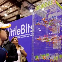 This Analog Arcade Machine Uses 500+ littleBits Modules