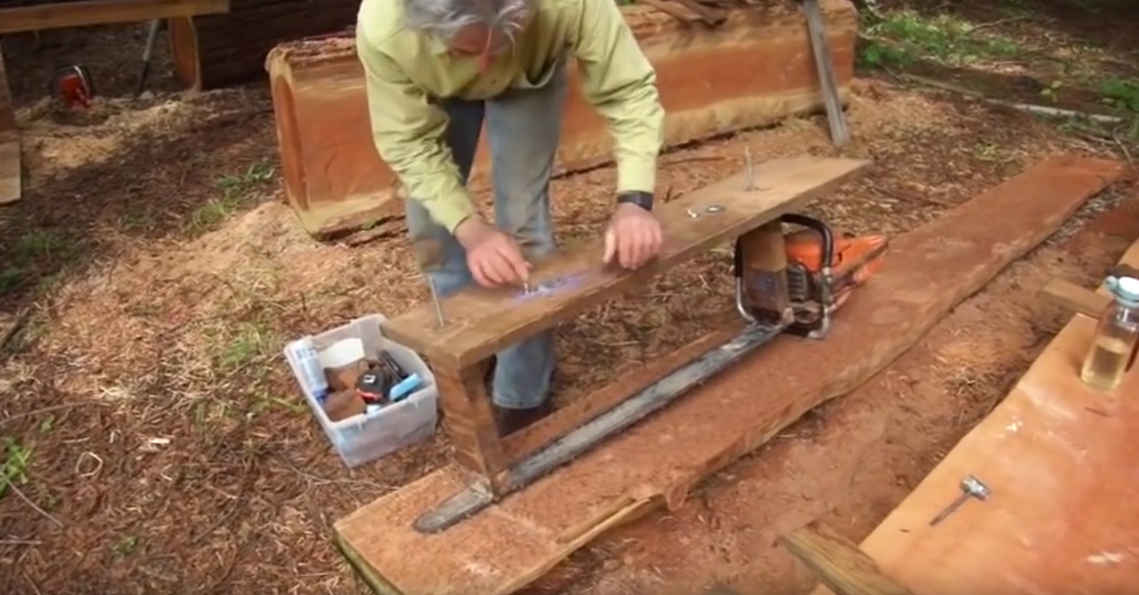 Turning a Log into a Wood Pile with a Simple Alaskan Mill ...