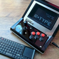 This Raspberry Pi Mini Arcade Walked Right Out of the 80s