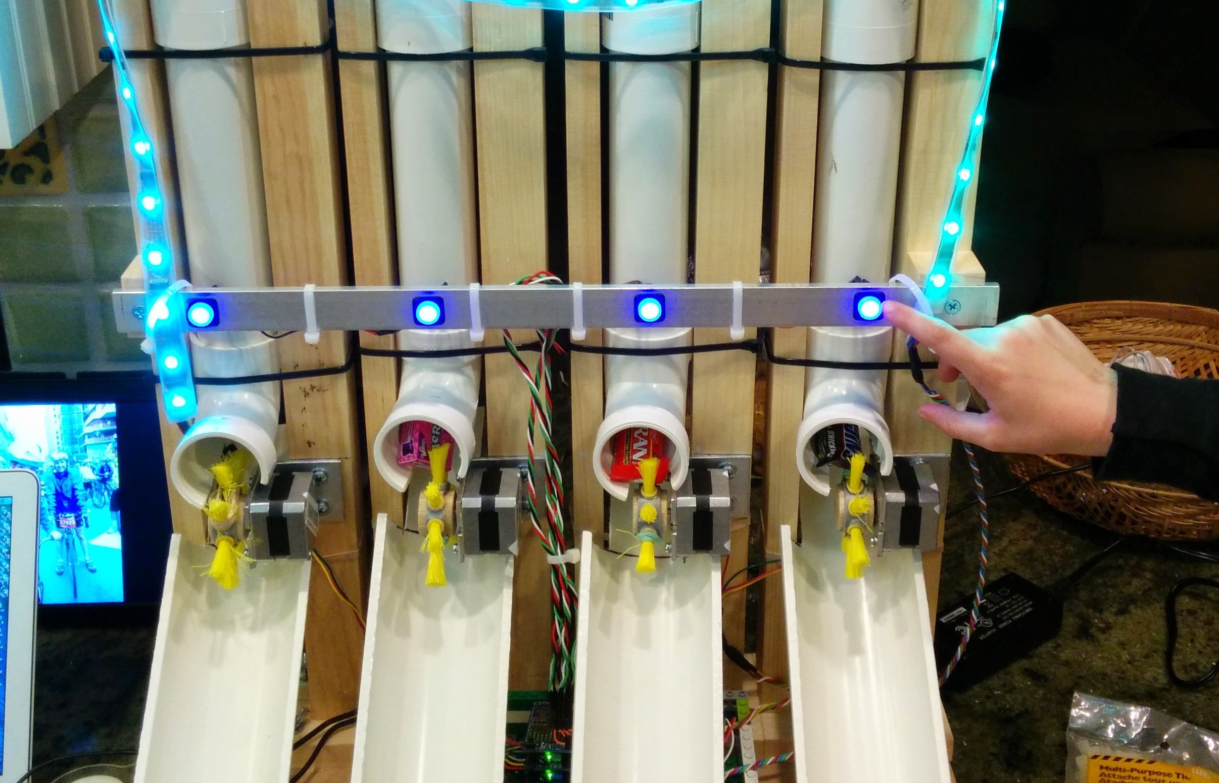 Build an Arduino-Powered Candy Vending Machine