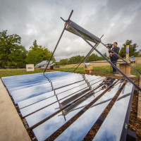 This DIY Solar-Powered Steam Generator Can Reach 250 Celsius