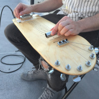 Amazing Laptop Steel Guitar Made from Skateboard Deck