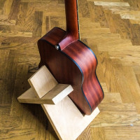 Build This Simple Guitar Stand from a Single Board of Wood