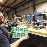 DIY 3D Printing Aficionados Share their Passion at the Midwest RepRap Festival