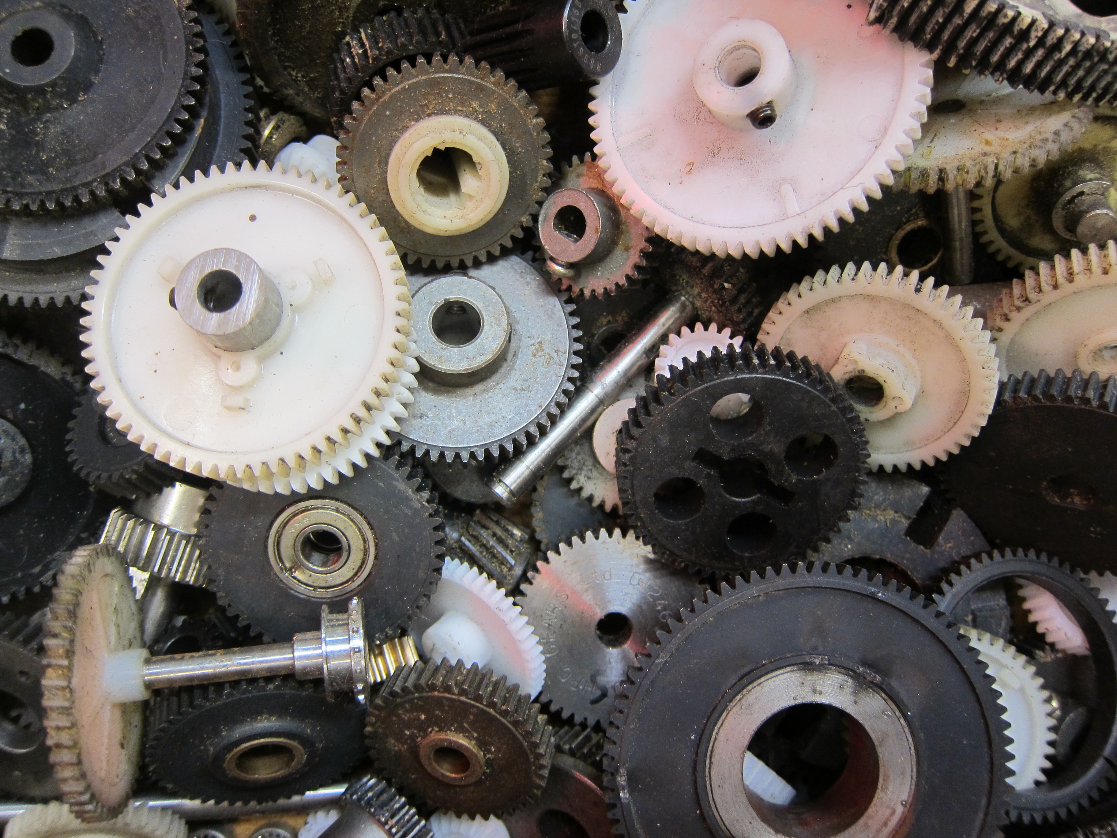 A Mechanical Engineer’s Quick Tips for Using Gears