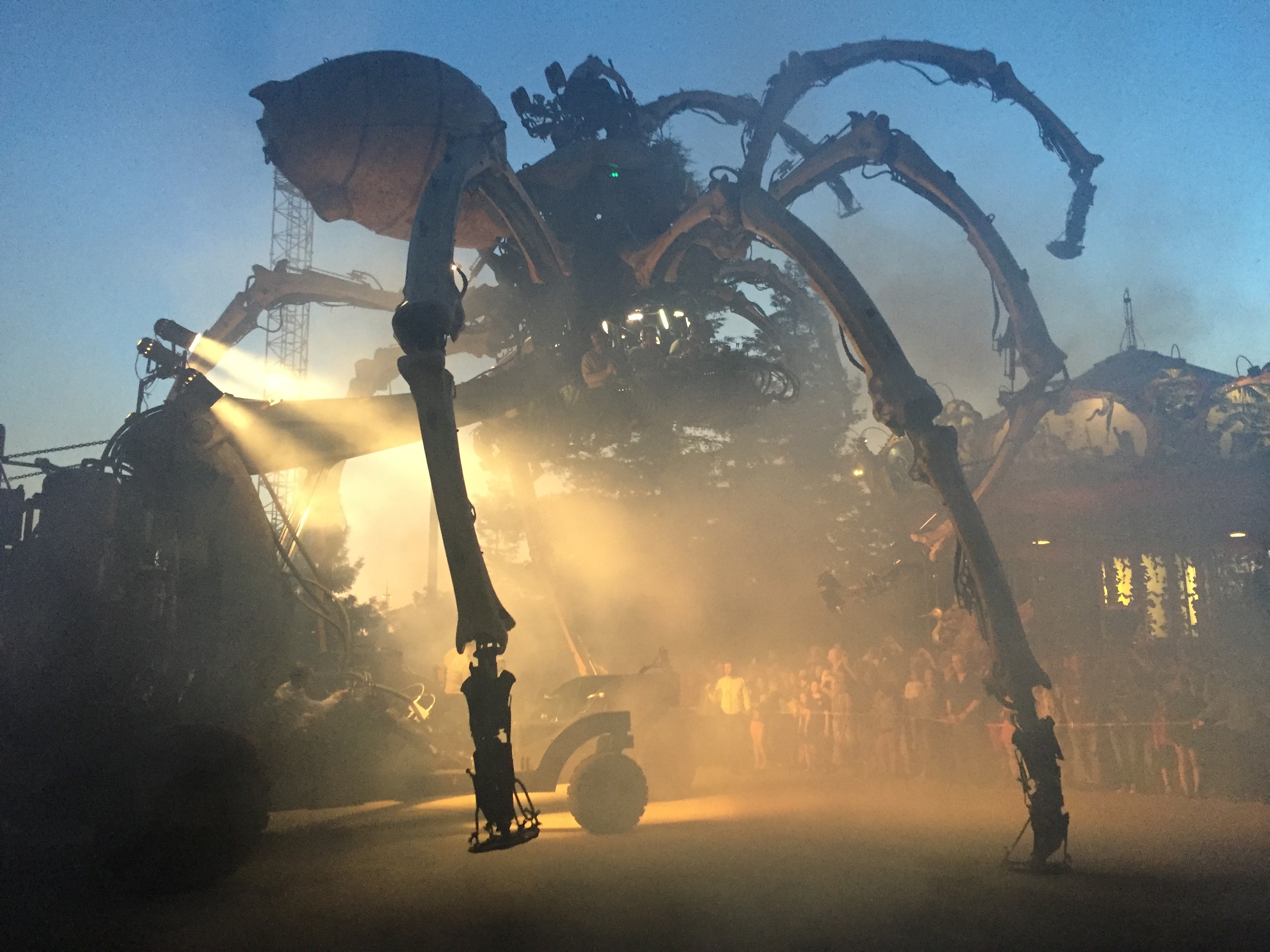 The Giant Spider Awakes in Nantes