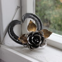 Watch How to Make a Stainless Steel Rose