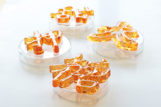This 3D Printer Uses Sugar to Create Glass-Like Sculptures ...