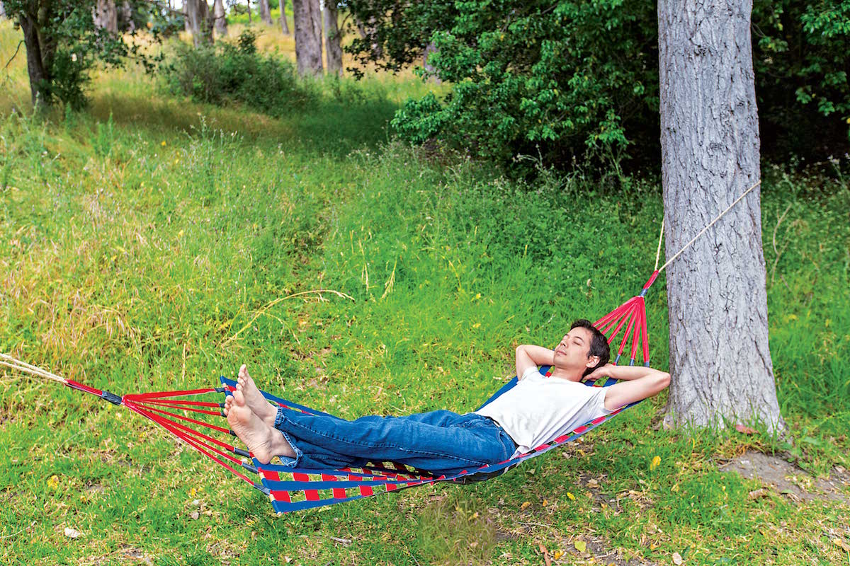 Stick Together a Durable Duct Tape Hammock