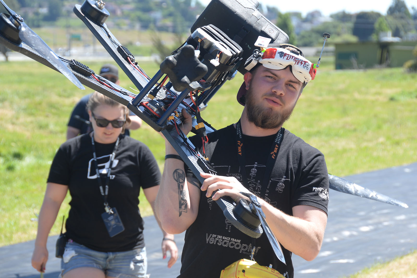 How to Get Involved in Your Local R/C Pilot Community - Make: