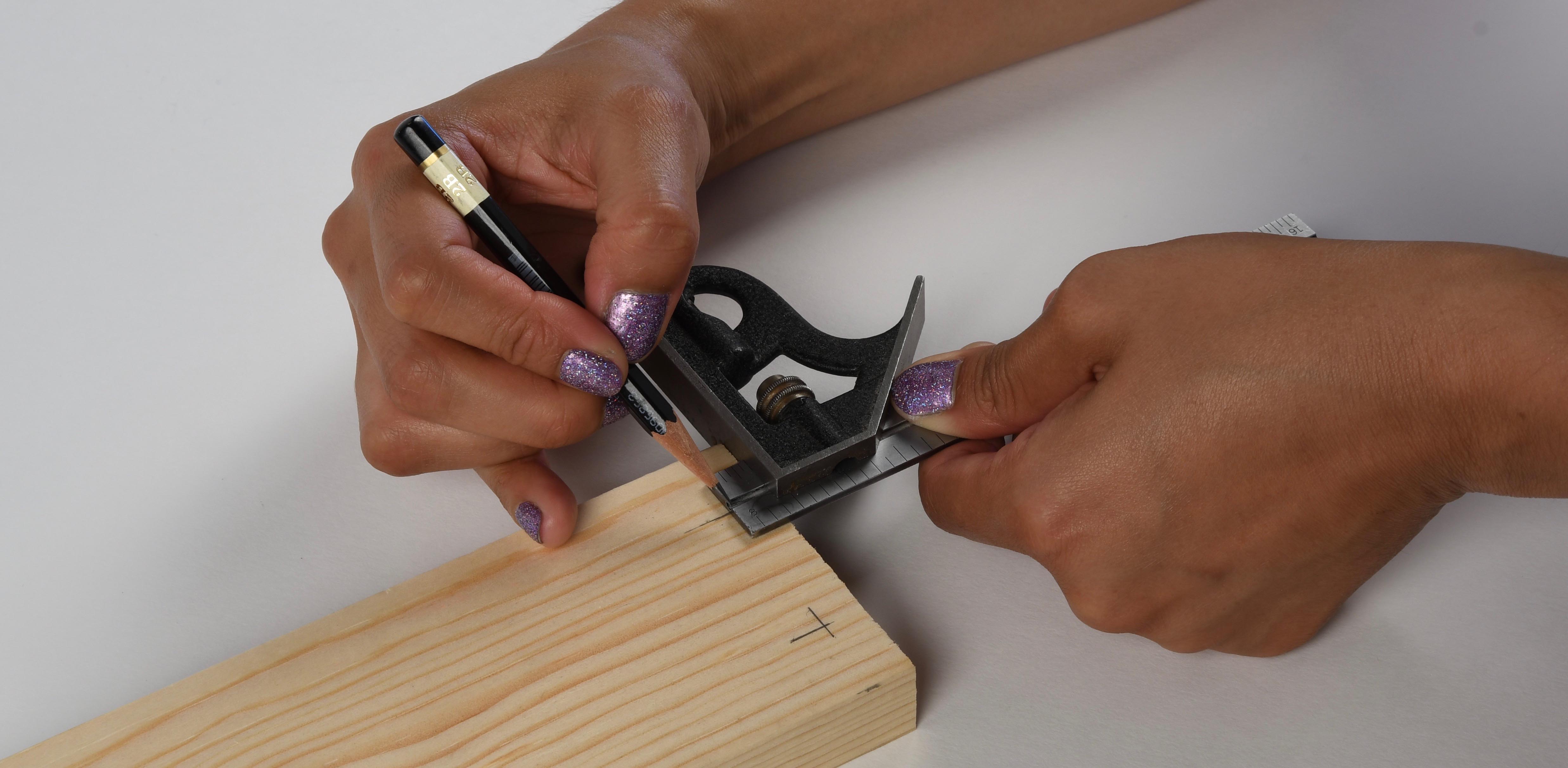 Create Beautiful Pixelated Shadows with this Rainbow Lightbox - Make: