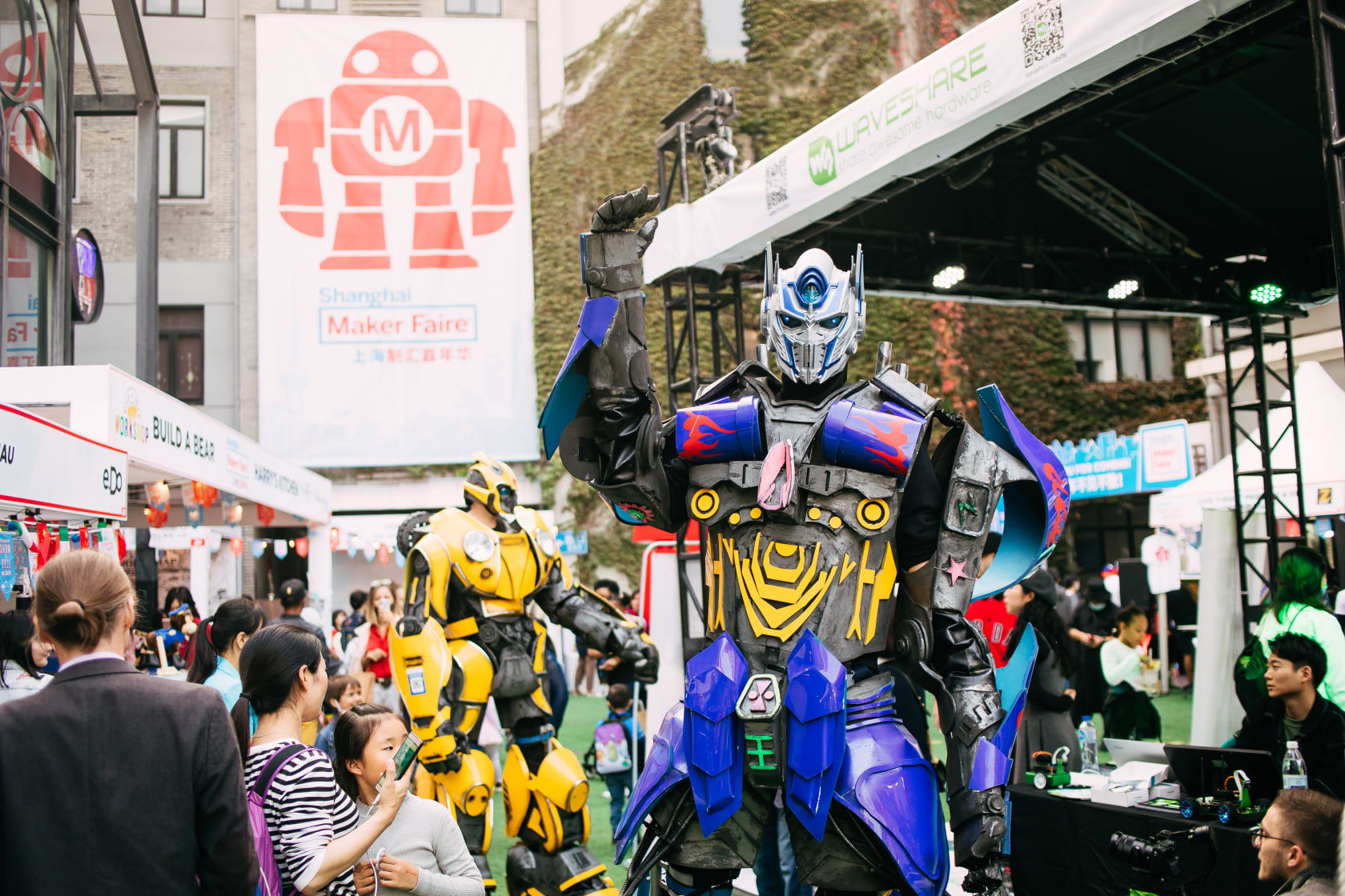 The Future Is Full Of Bright Ideas + Big Robots At Maker Faire Shanghai 2021