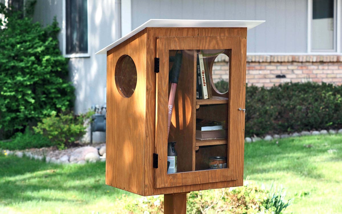 The Gift of Giving: Little Free Library-Style “Give Box”
