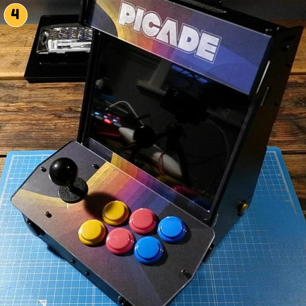 Make: Magazine Vol. 89 DIY Retro Arcade - Picade Kit by Pimoroni