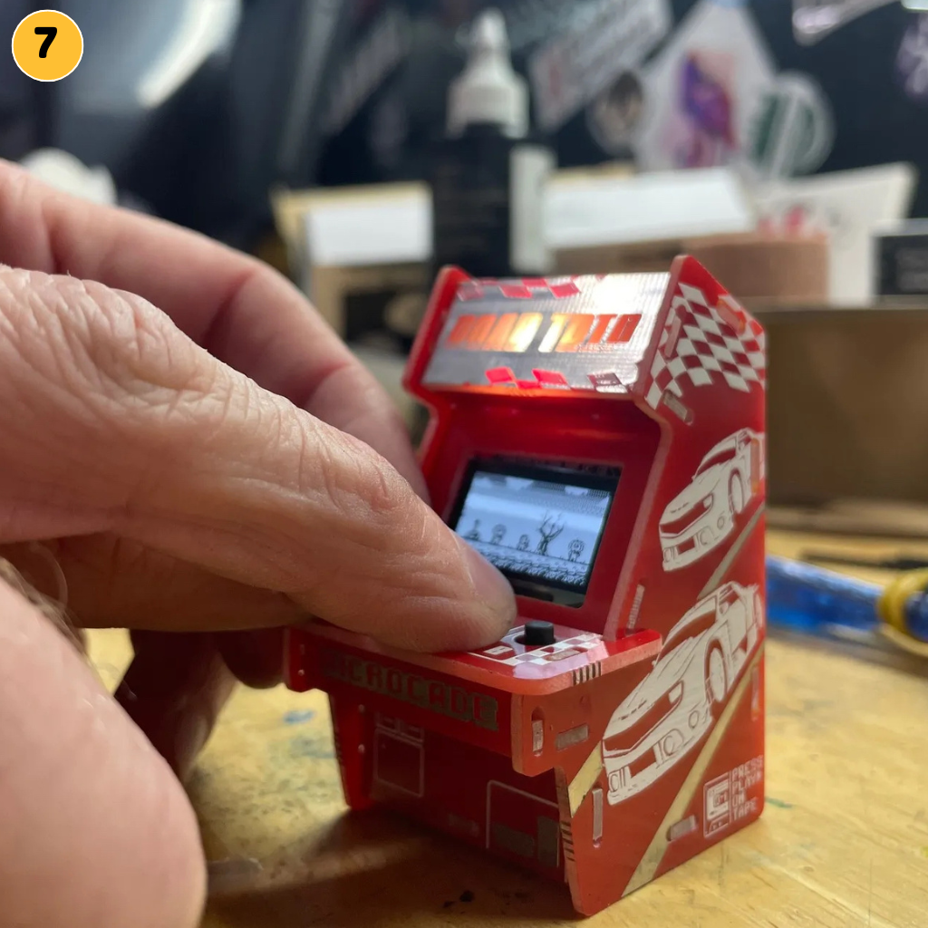Make: Magazine Vol. 89 DIY Retro Arcade - Microcade by Jack Daly