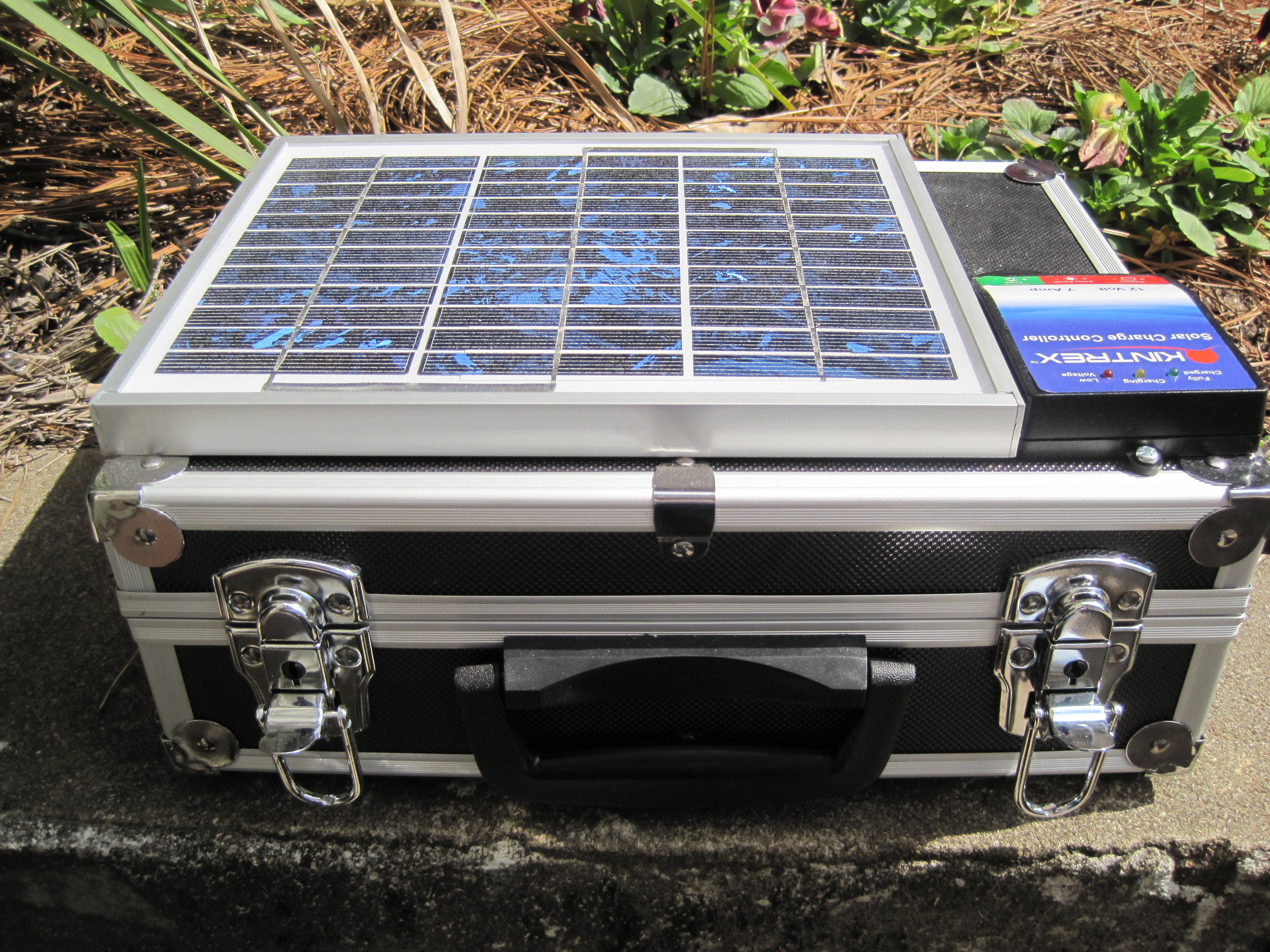 Solar Laptop/Device Charger