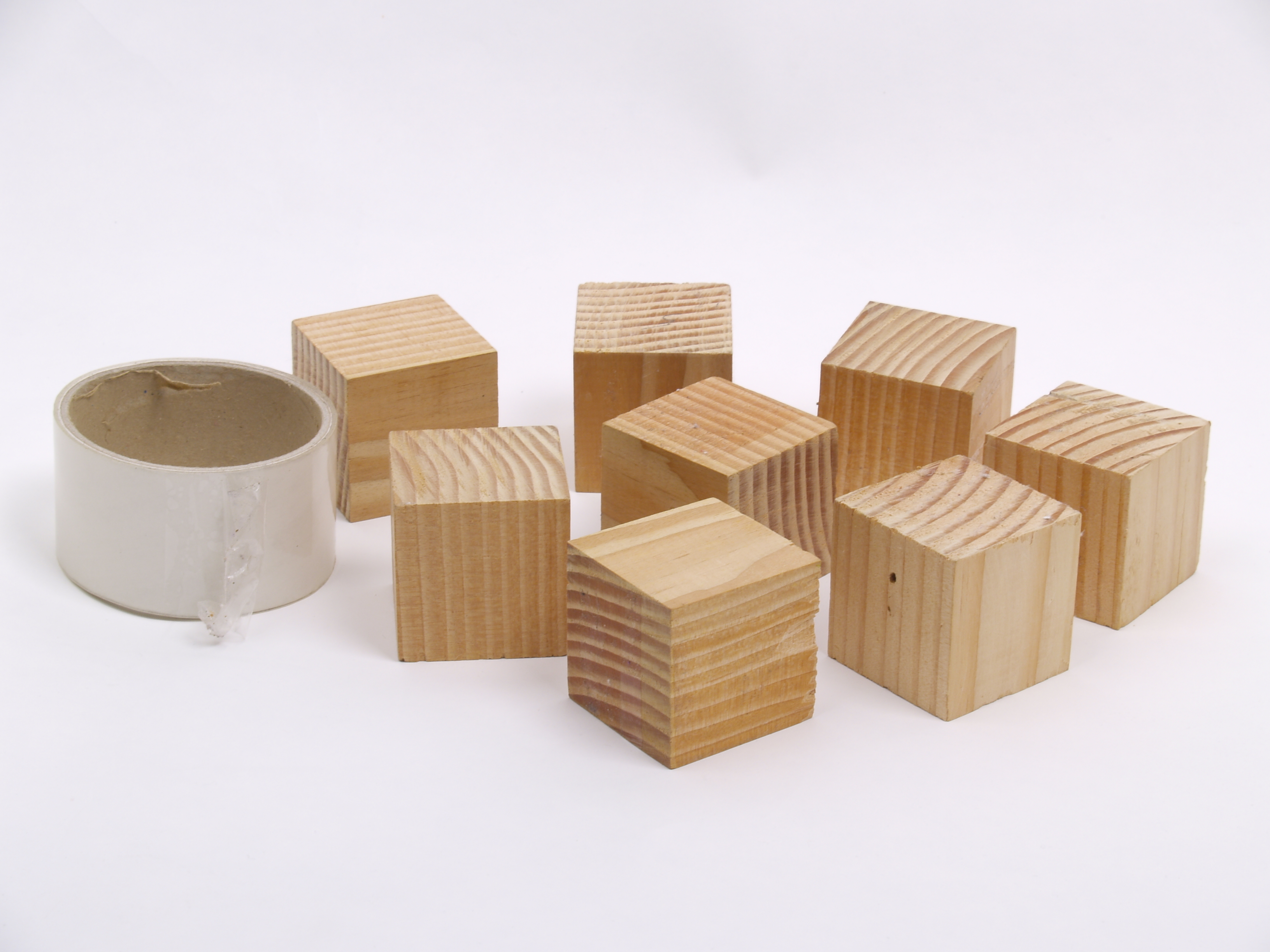 Making cubes. Деревянный куб Монтессори для детей. Коробка кубиков деревянных. Деревянный куб для еды. Wooden Cube.