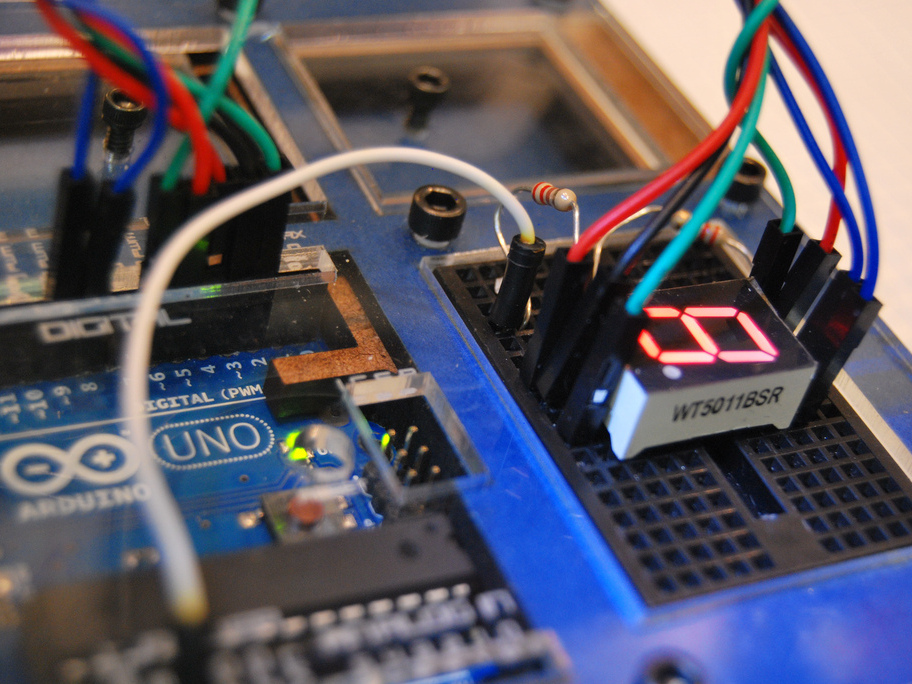 Drive a 7-Segment LED with an Arduino